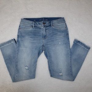 White House Black Market Frayed Skinny Ankle Jeans